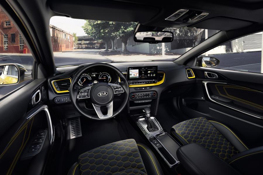 Торпедо Kia XCeed 2019 года  (WW) (фото 4 из 40)